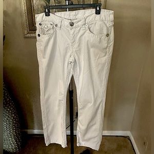 ALL WHITE TRU RELIGION JEANS size 38 waist 32 Length